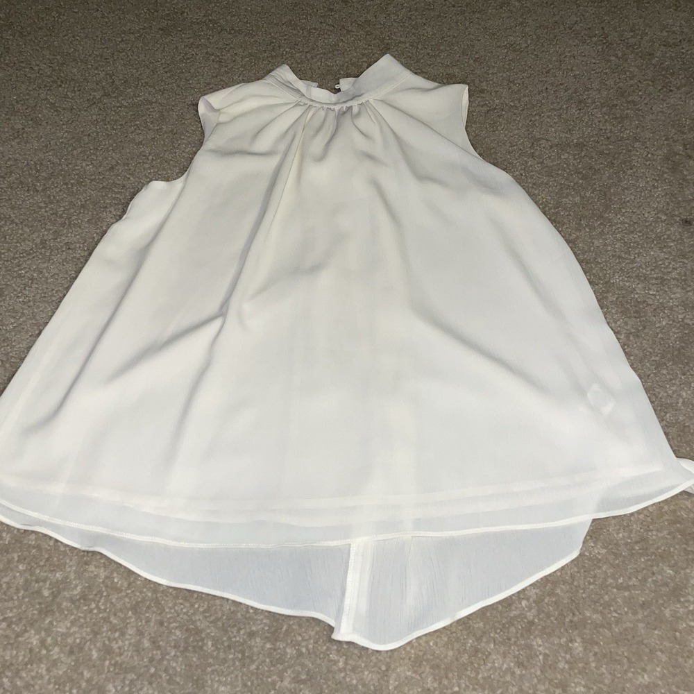 L Love Ivory White Sleeveless High Neck Pleated High Low Blouse LVM1077 Medium‎